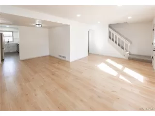 Photo #6: 6453028 Listing 