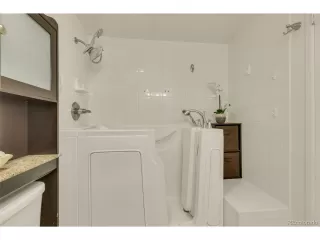 Photo #6: 6455717 Listing 