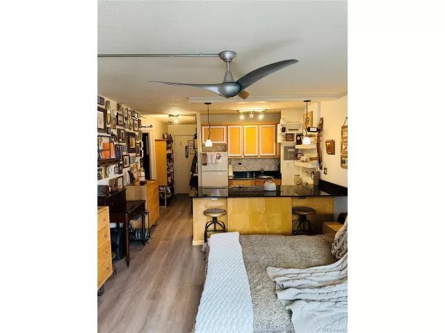 MLS: 6459678 Condo For Sale