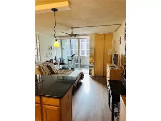 Photo #3: 6459678 Listing