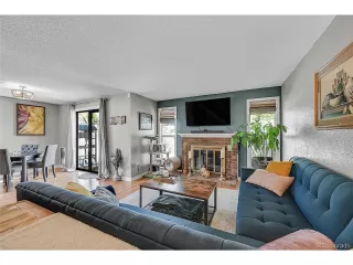 Photo #6: 6459985 Listing