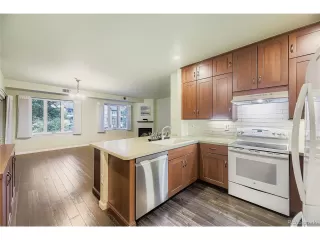 Photo #5: 6461296 Listing