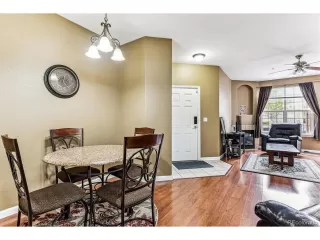 Photo #5: 6467506 Listing