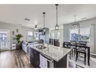 Photo #5: 6467546 Listing