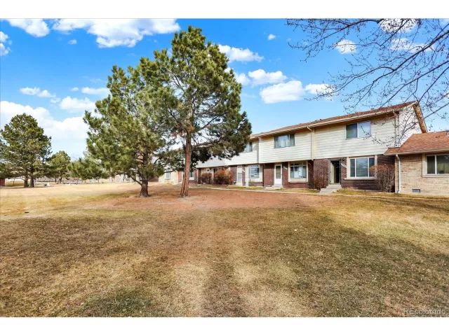 MLS: 6471614 Condo For Sale