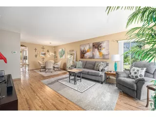 Photo #3: 6472266 Listing