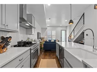 Photo #5: 6478776 Listing