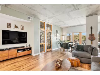 Photo #3: 6480169 Listing