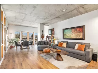 Photo #4: 6480169 Listing