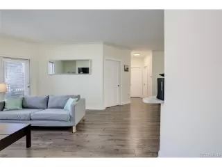 Photo #2: 6484397 Listing