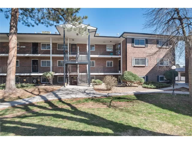 MLS: 6488675 Condo For Sale