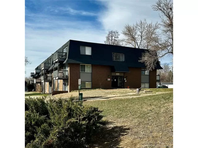 MLS: 6493412 Condo For Sale