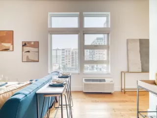 Photo #4: 6493488 Listing