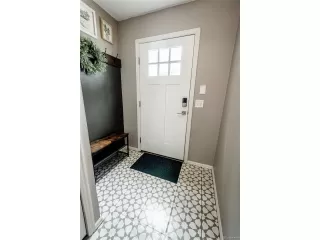 Photo #2: 6494163 Listing