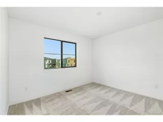 Photo #5: 6502915 Listing