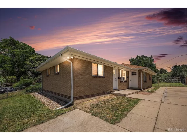 MLS: 6509323 Condo For Sale