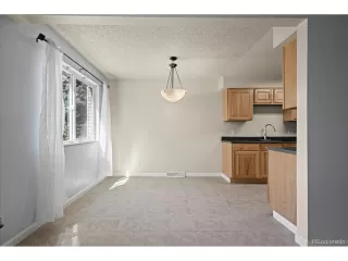 Photo #4: 6513007 Listing