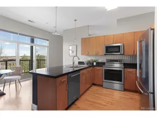 Photo #3: 6517290 Listing