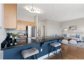 Photo #5: 6517290 Listing