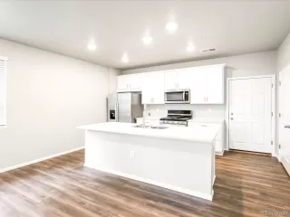 Photo #4: 6520229 Listing