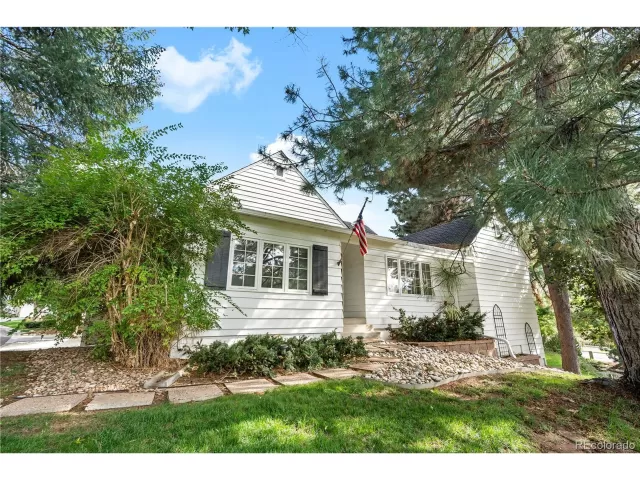 MLS: 6521318 Condo For Sale