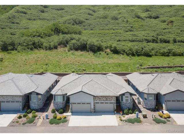 MLS: 6525578 Condo For Sale