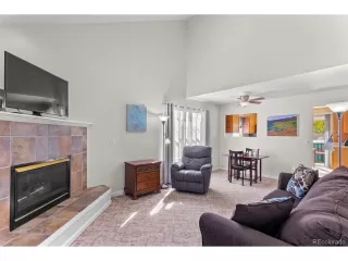 Photo #5: 6530381 Listing