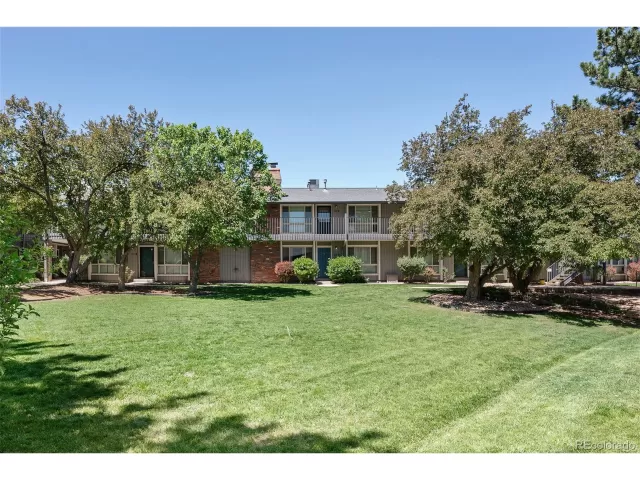 MLS: 6531586 Condo For Sale