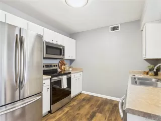 Photo #3: 6531826 Listing