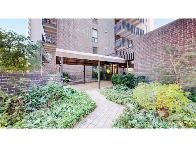 MLS: 6538480 Condo For Sale