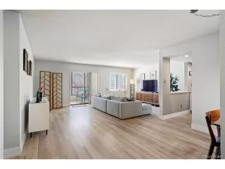 Photo #6: 6540515 Listing