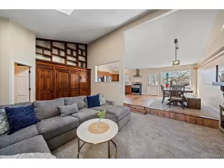 Photo #6: 6542900 Listing