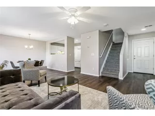 Photo #2: 6543965 Listing