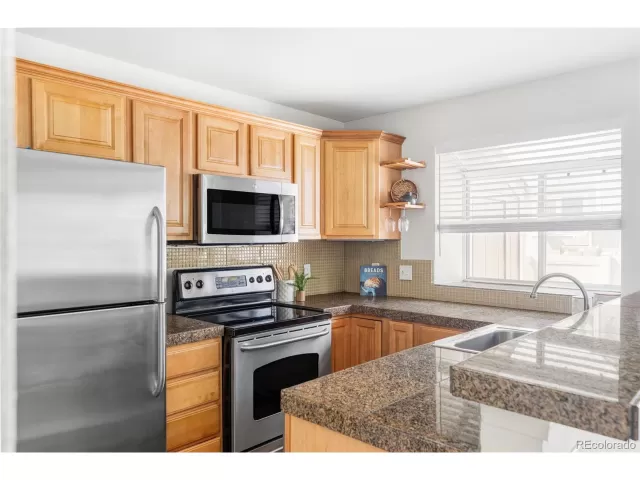 MLS: 6550014 Condo For Sale