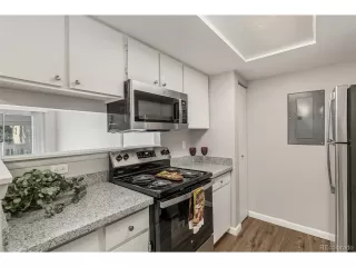 Photo #5: 6551595 Listing