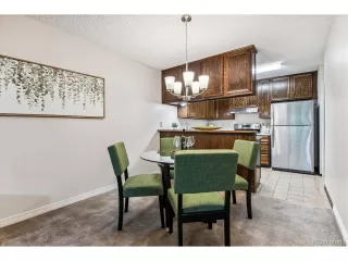 Photo #5: 6553596 Listing