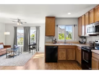 Photo #5: 6558935 Listing