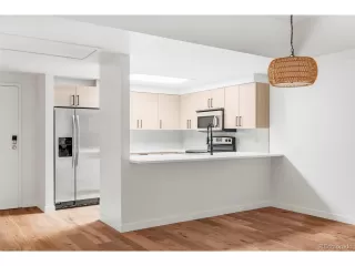 Photo #3: 6563744 Listing