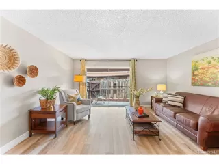 Photo #3: 6566340 Listing