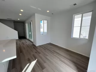 Photo #2: 6566433 Listing