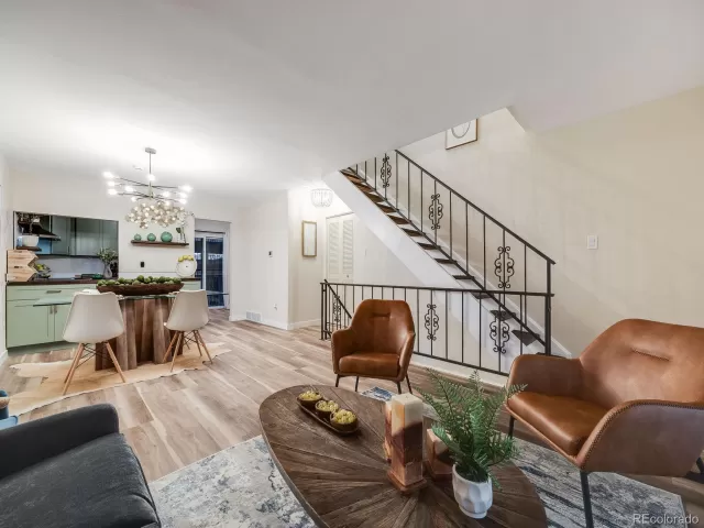 MLS: 6567988 Condo For Sale