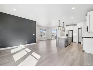 Photo #5: 6575727 Listing