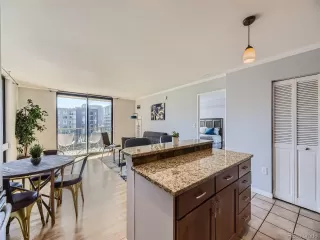 Photo #5: 6579973 Listing