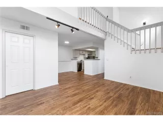 Photo #3: 6580125 Listing