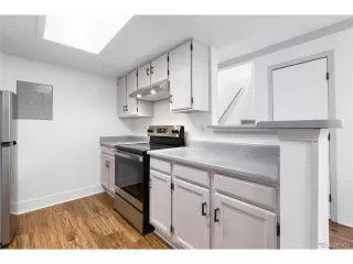 Photo #6: 6580125 Listing