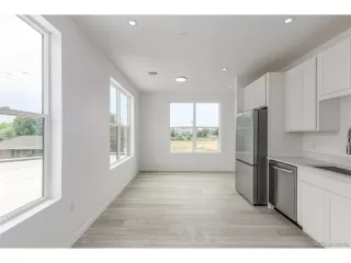 Photo #3: 6588668 Listing