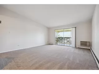 Photo #4: 6591949 Listing