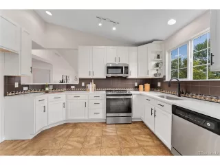 Photo #6: 6598152 Listing 