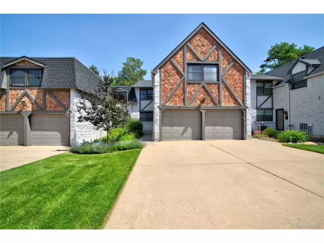MLS: 6602482 Condo For Sale