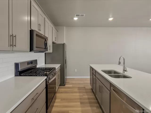 MLS: 6610580 Condo For Sale